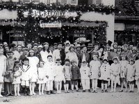 CARNAVAL 1927   "cavalcade 1927-figurants"